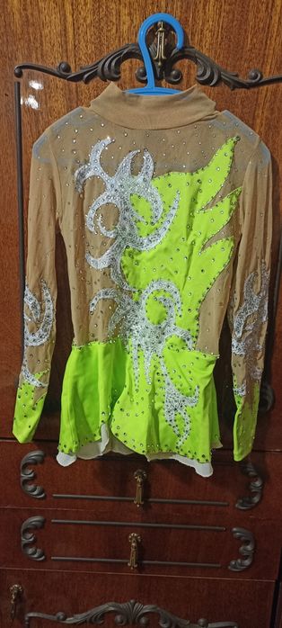 Купальники для художньої гімнастики