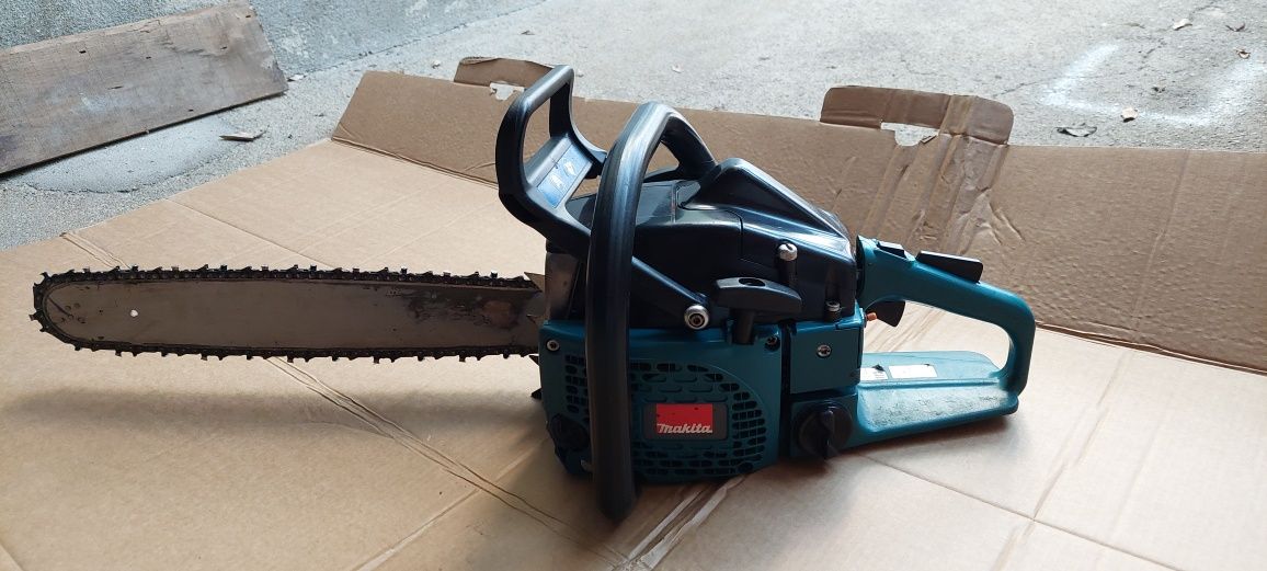 Motoserra DCS 520 MAKITA