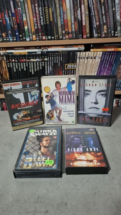 Zestaw 5 kaset VHS rezerwacja Łukasz