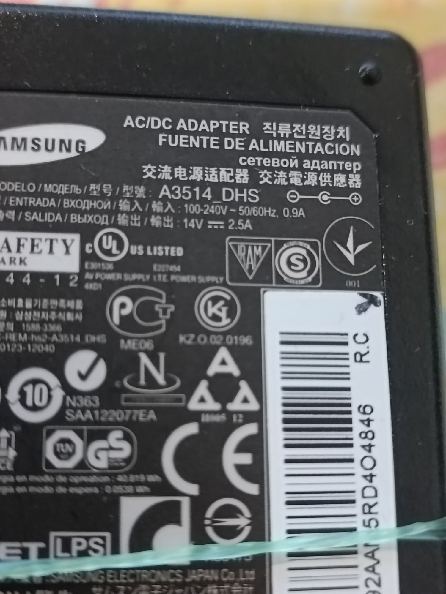 Oryginalny zasilacz Samsung 14V 2,5A 35W  wtyk 6,5x4,3mm+pin