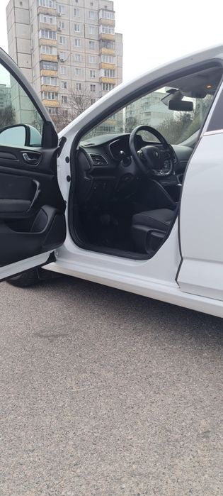 Renault Megane Sedan. ОФІЦИАЛ