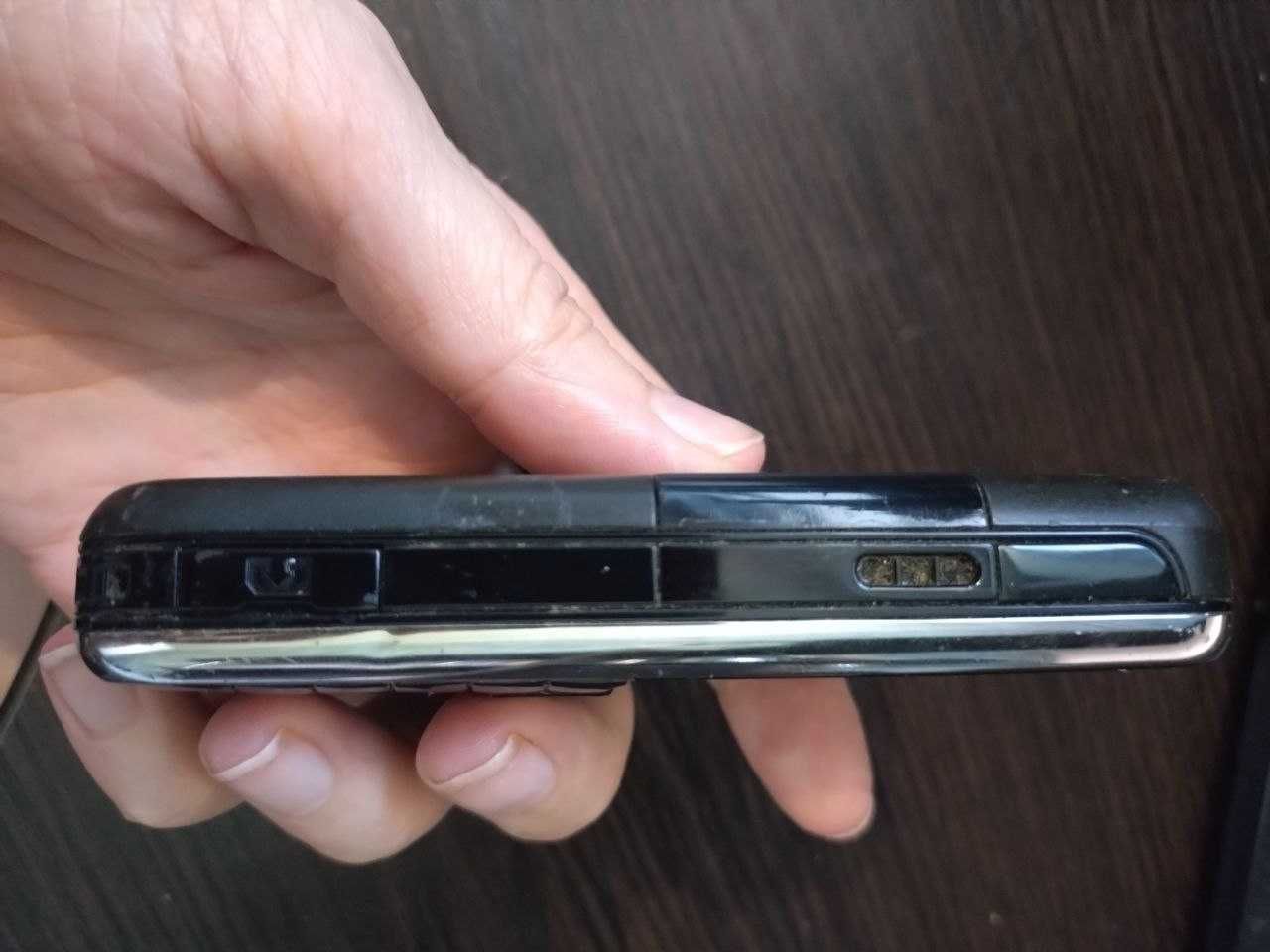 Легендарна Nokia 6233 в робочому стані