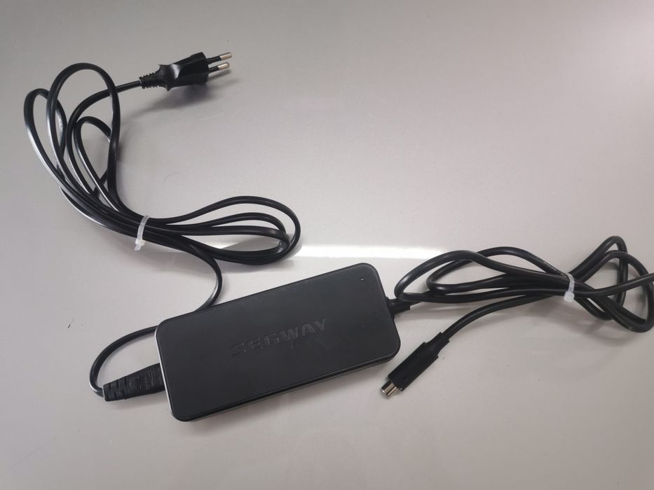 Ładowarka segway hulajnoga elektryczna