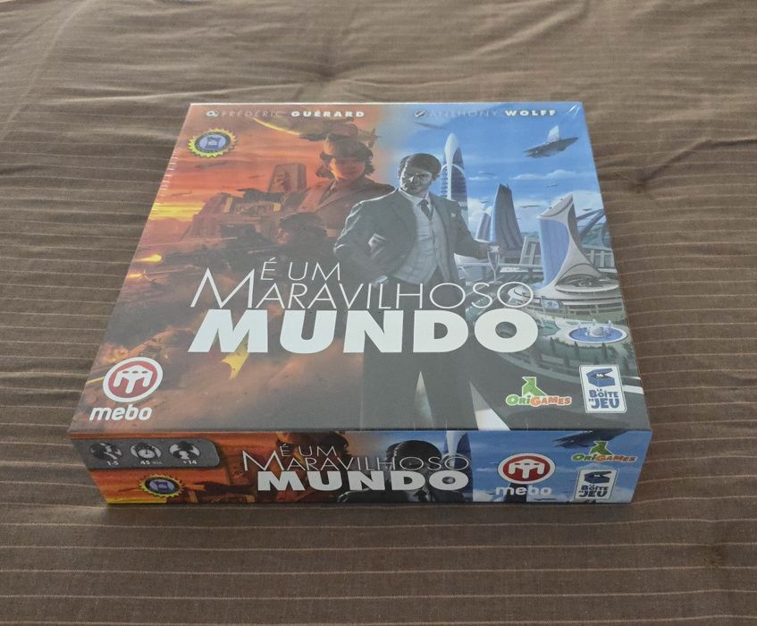 Jogo tabuleiro É Um Maravilhoso Mundo ( ainda selado )