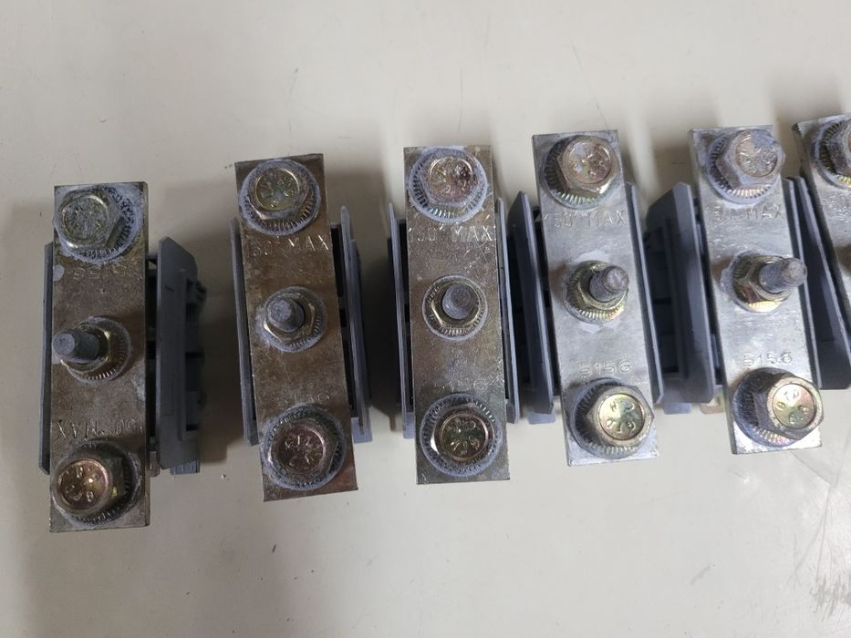 Zacisk śrubowy na szynę DIN 150mm2 Entrelec 5156, 7 sztuk, nieużywane