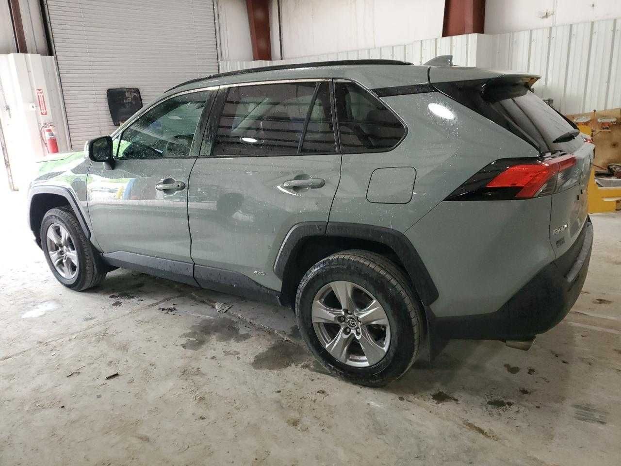 2022 Toyota Rav4 XLE Hybrid ГІбрид