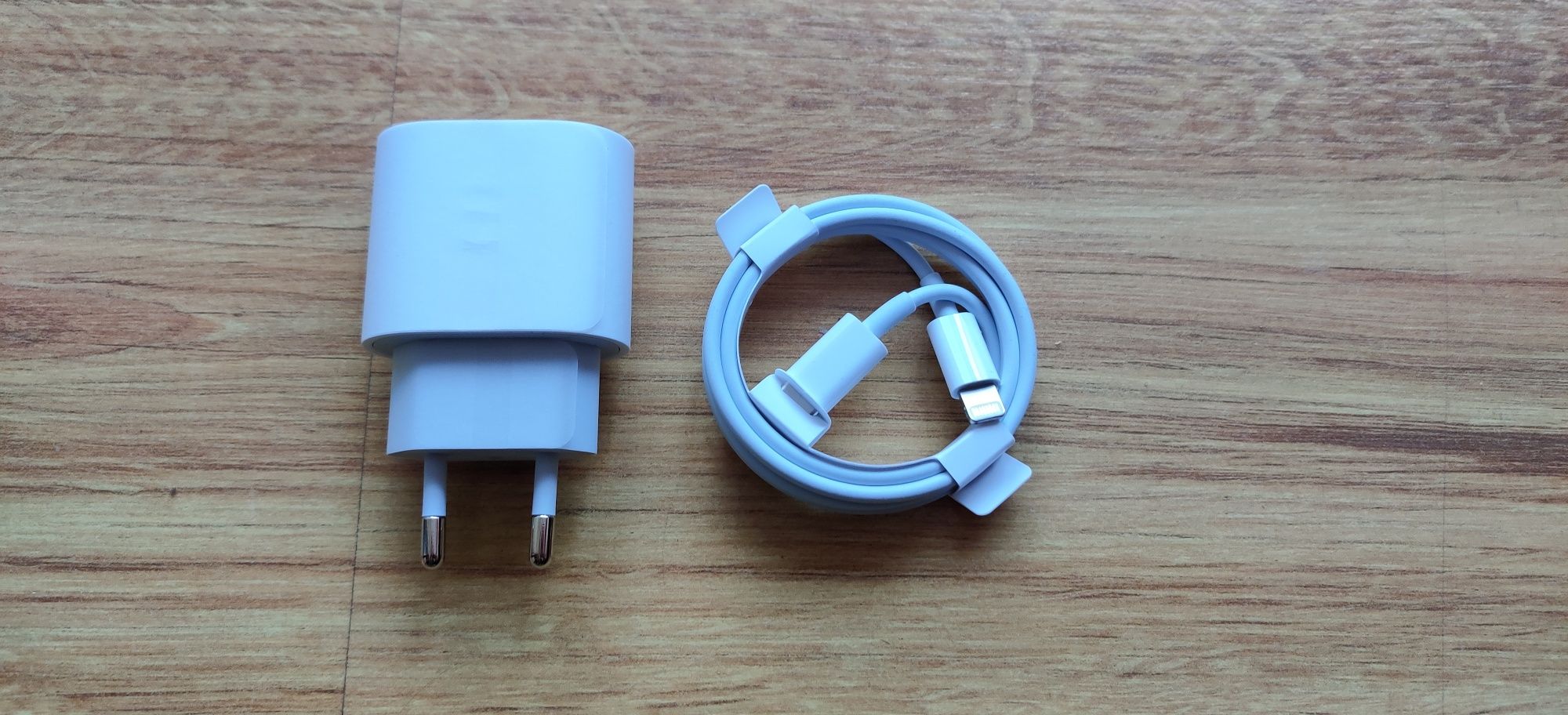 ORYGINALNA Ładowarka zasilacz Apple USB-C 20W przewód Lightning ZESTAW