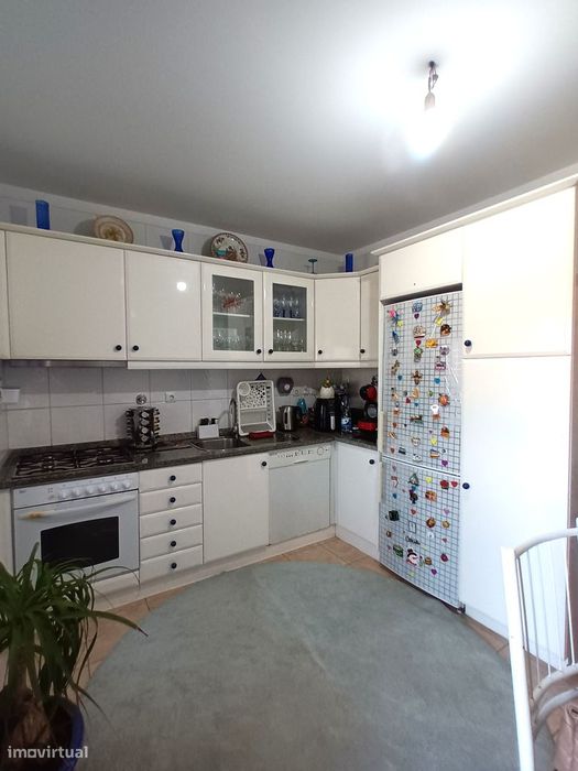 Apartamento T3 mobilado junto ao aeroporto!