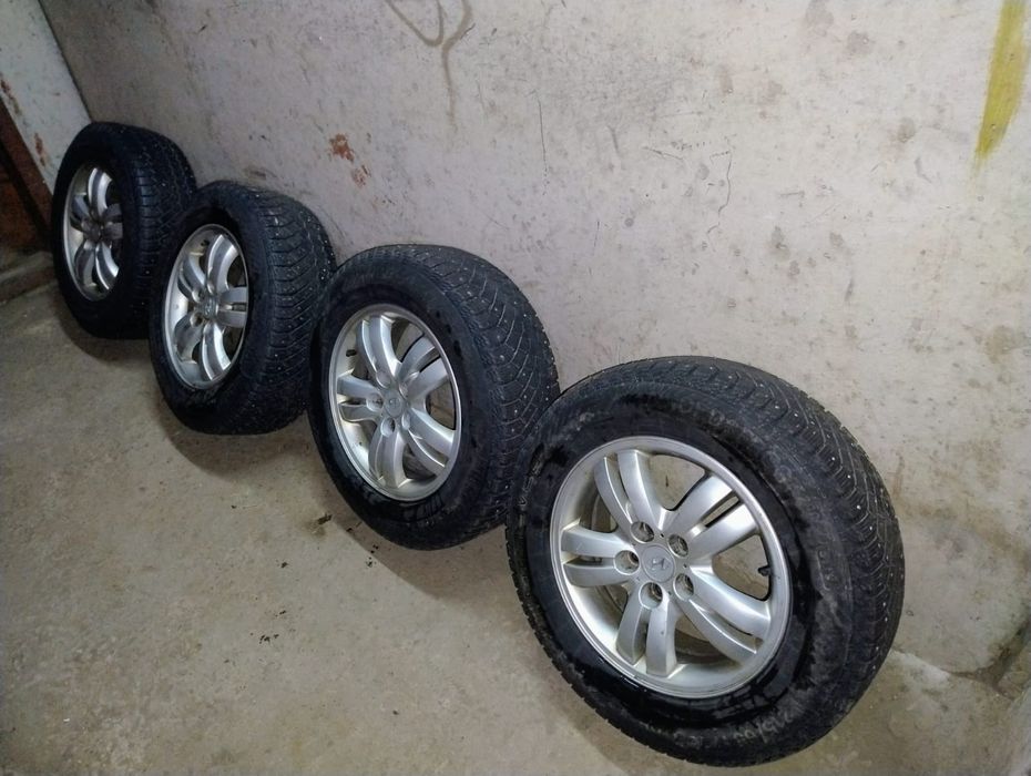 Диски та зимові шини Хюндай Туксон