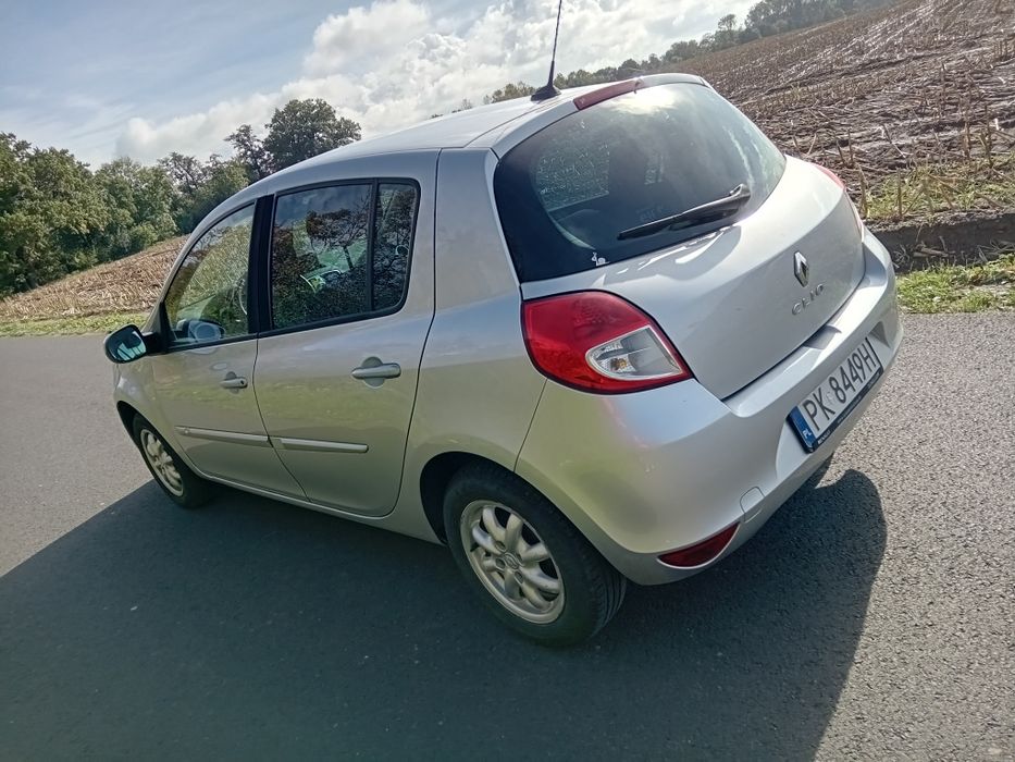 Renault clio 1.5 dci 85 KM 2010r