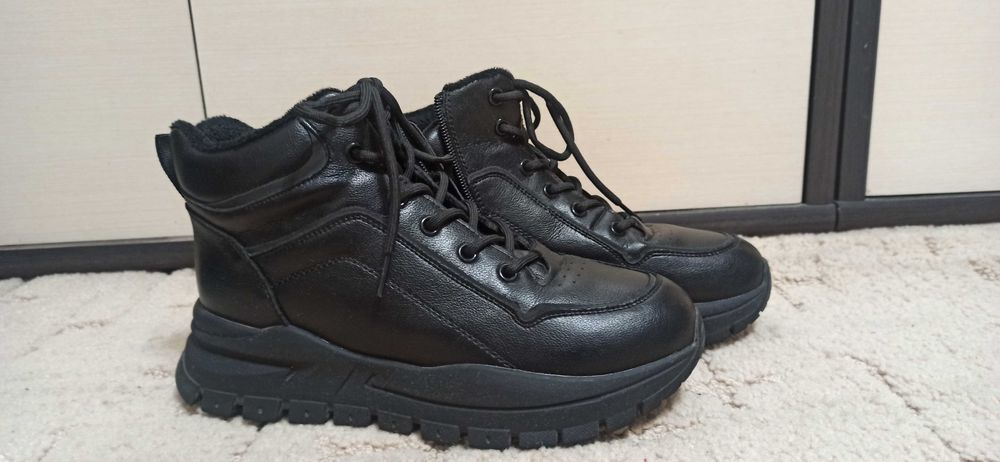 Шкіряні черевики Braska