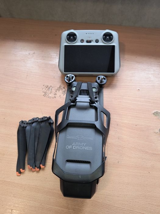 Mavic 3 pro майже новий