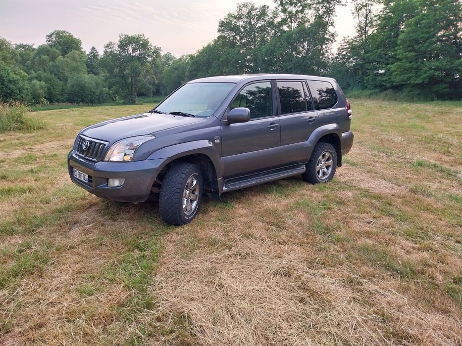 Toyota Land Cruiser 120