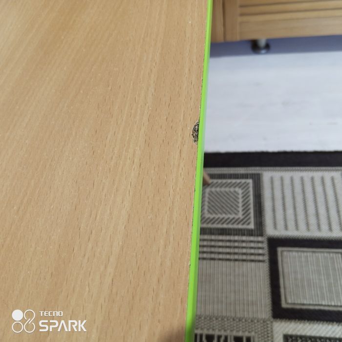 Дитяча парта з регулюванням висоти