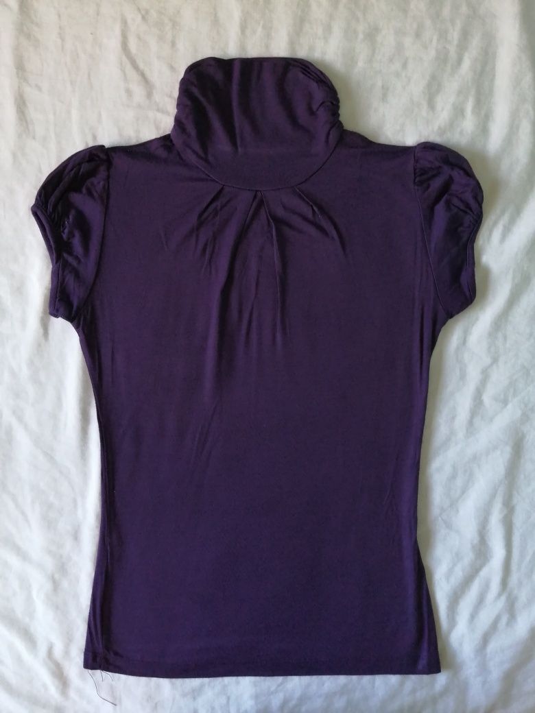 Vendo blusa roxa