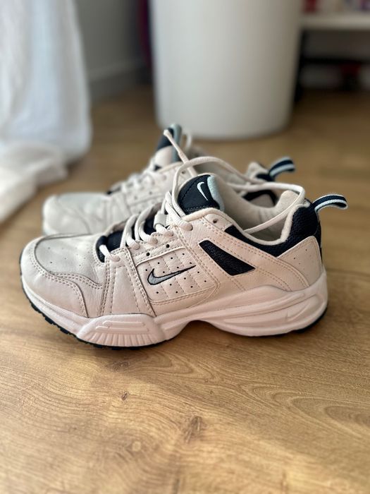 Buty damskie Nike rozm. 38.5