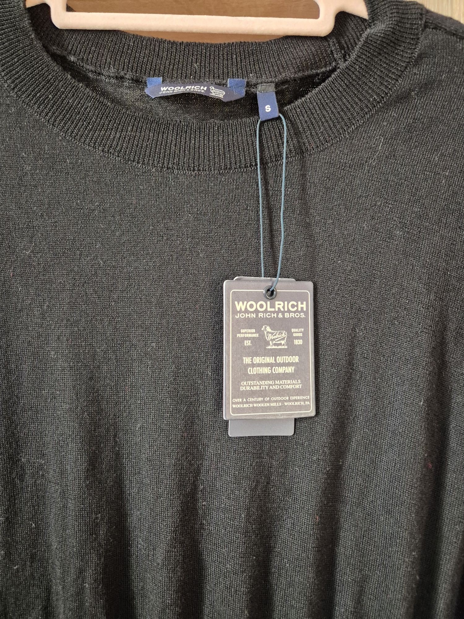 Nowa sukienka marki Woolrich
