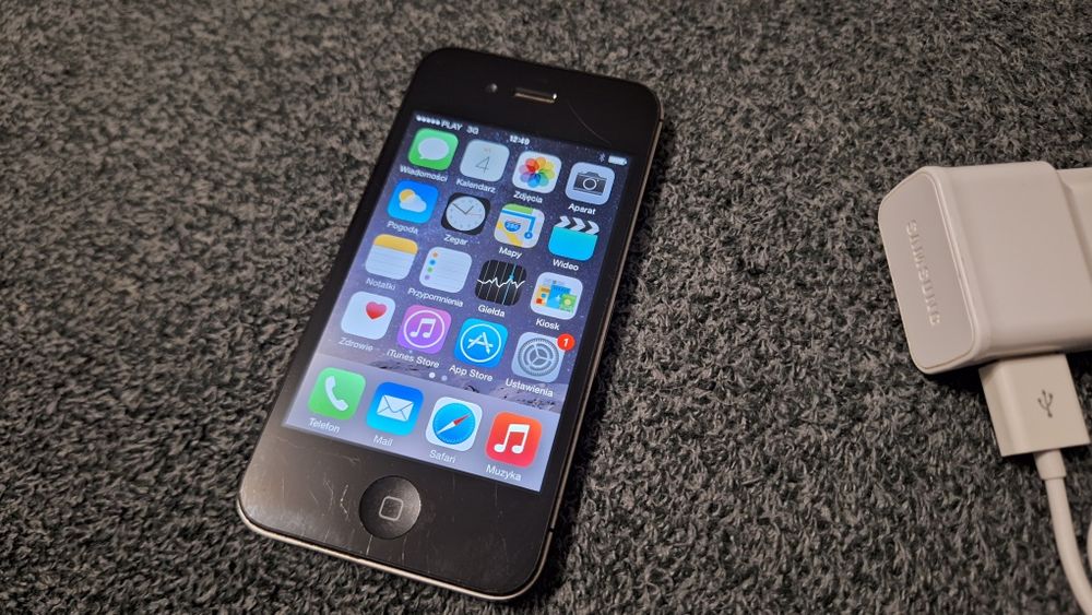 Telefon IPHONE 4S 16GB IOS 8.1.1 + Ładowarka Samsung
