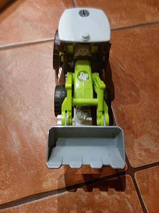 Traktor zielony -