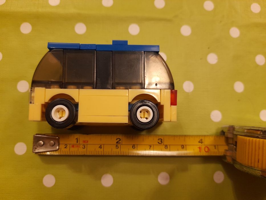 Conjunto de 8 caixas de peças para construir carrinhos. Novos
