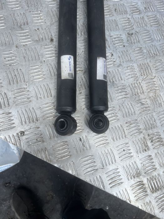 Задняя стойка как новые амортизатор escape maferick ford