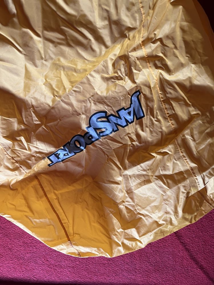 JanSport plecak z pokrowcem