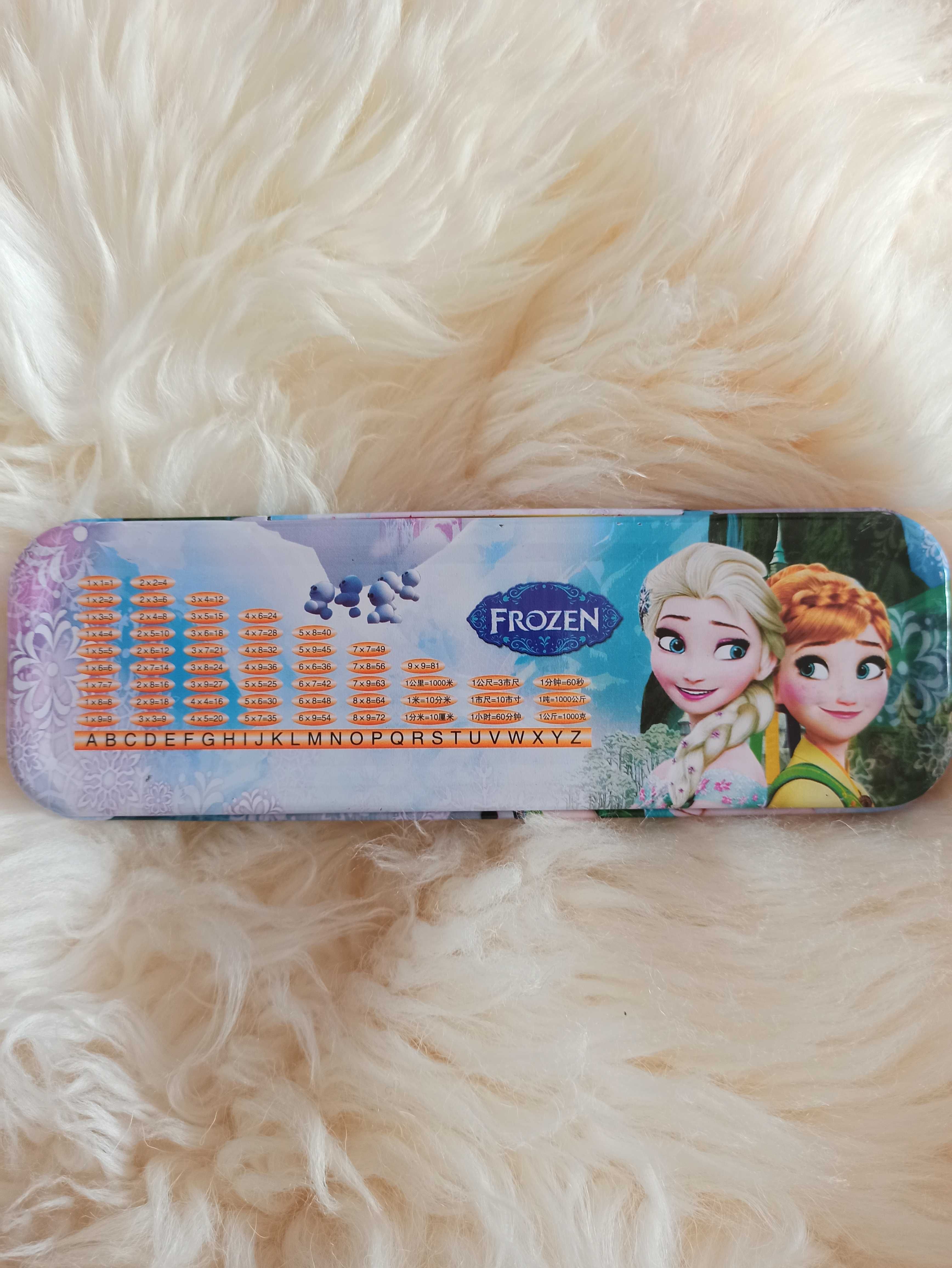 Piórnik Frozen plus gratis