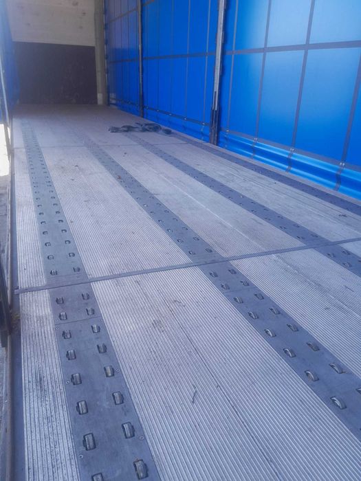 Podłoga naczepy Rolo System