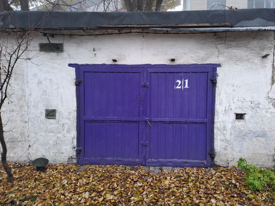 Продам гараж Южное общество