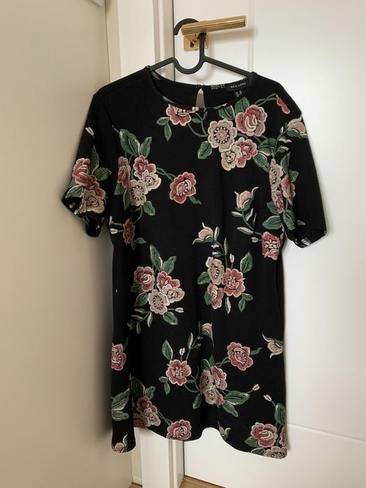 Krotka sukienka New Look rozmiar 42