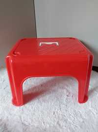Czerwony taboret plastikowy dziecięcy podnóżek stołek dla dzieci tabor