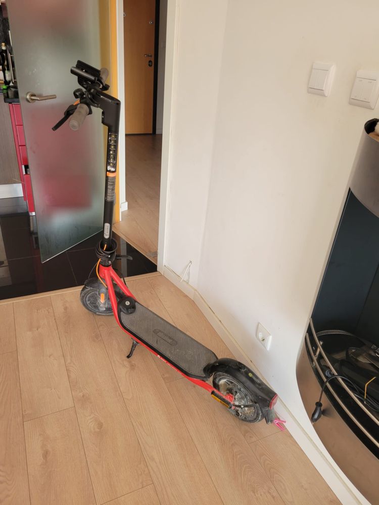 Trotinete Eléctrica Ninebot by Segway KickScooter