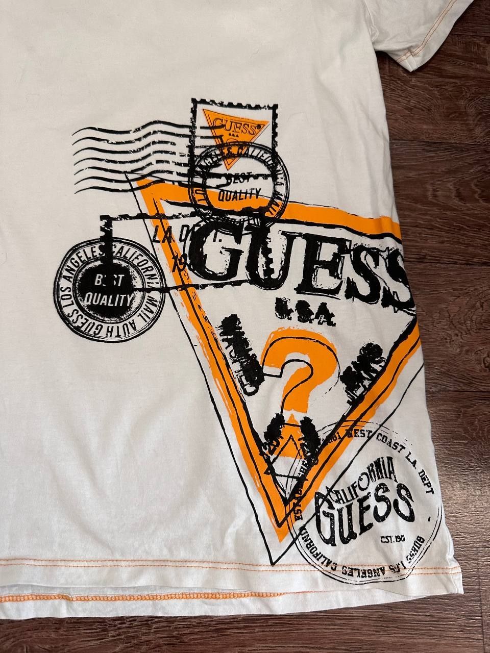 Футболка Guess хорошое состояние