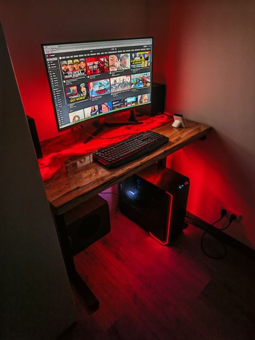 Biurko z żywicy lawa