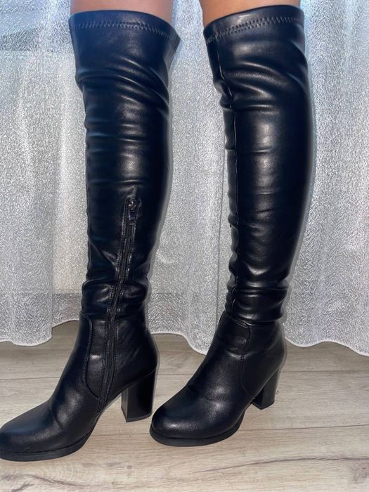 Продам чудові ботфорди