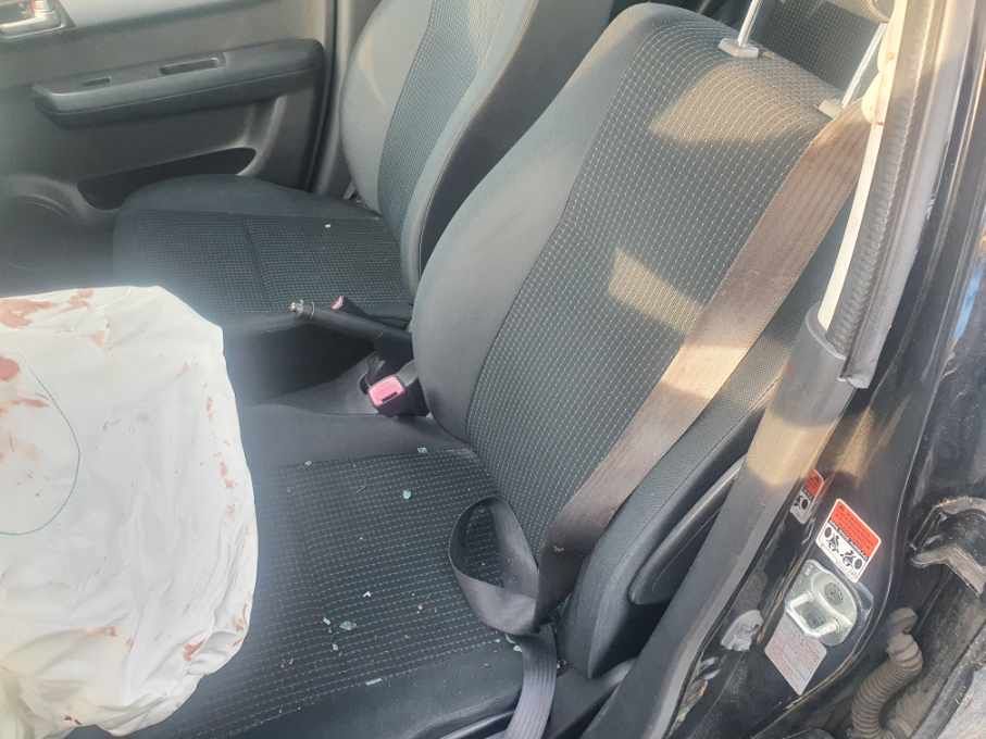 Suzuki Swift III 2006r. 1.3 benzyna 5drzwi kolor czarny na części