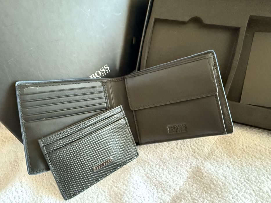 Vendo carteira Hugo Boss nova