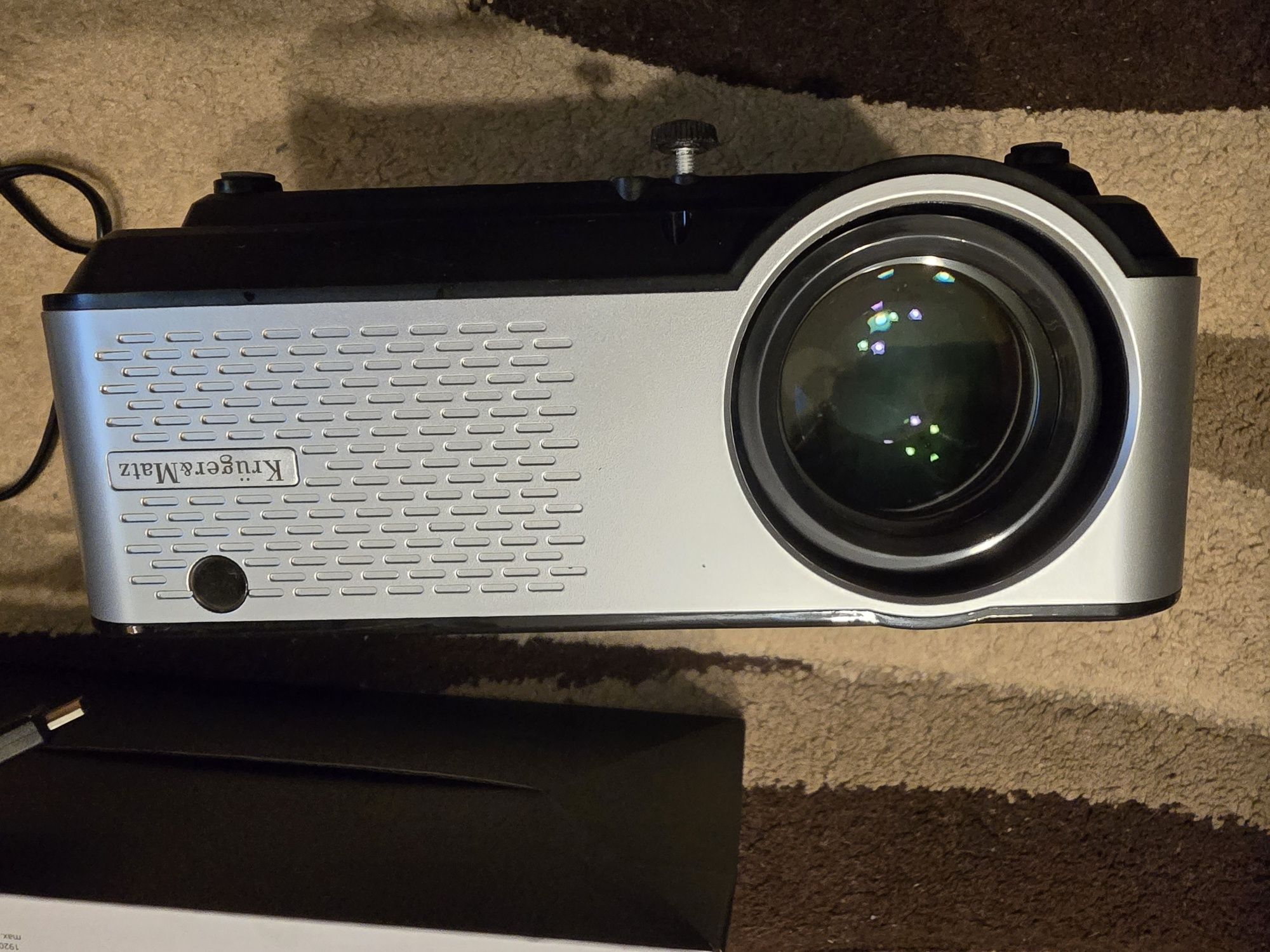 Projektor Kruger & matz v-led50