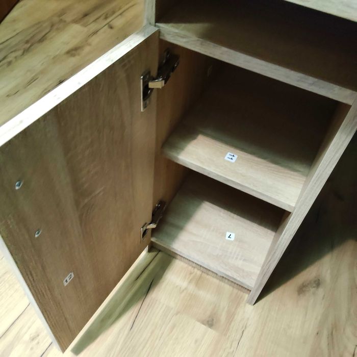 Biurko w bardzo dobrym stanie