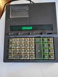 Máquina calculadora antiga