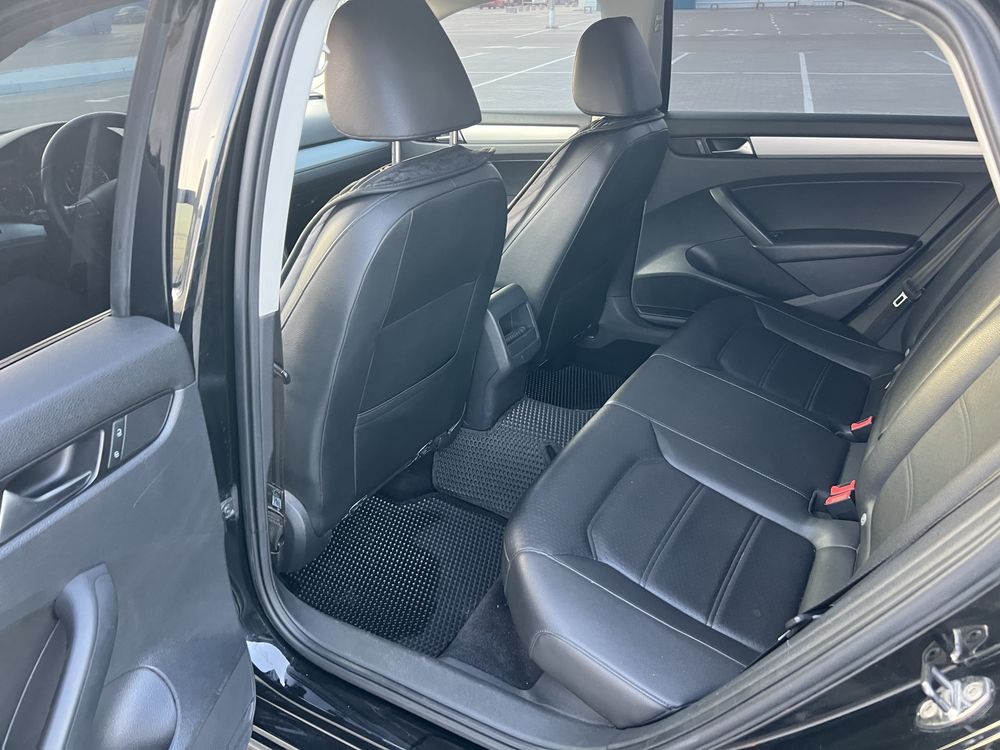 Volkswagen Passat NMS 2012 (2.5 газ/бензин)