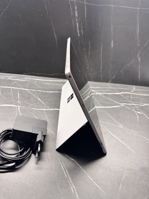 Планшет Microsft Surface Pro 4 12.3” IPS i5-6300U • 8gb • 256gb SSD