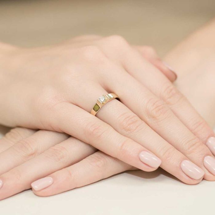 Ekskluzywny pierścionek z brylantem złoto 585