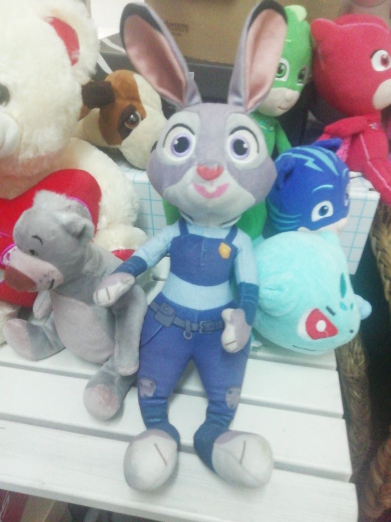 Peluches usados dos programas Disney