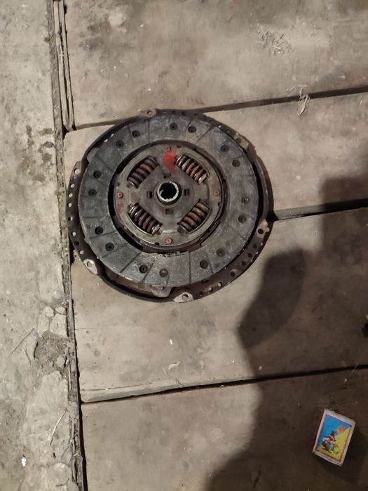 Автозапчастини Pasat B3 2,0