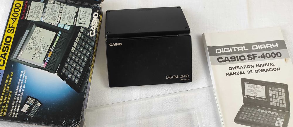 Casio Digital Diary SF-4000 organizer retro