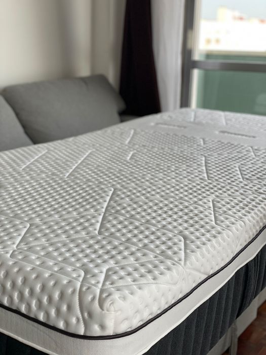 Colchão Emma - Diamond Hybrid Cool - 90x200 - Novo