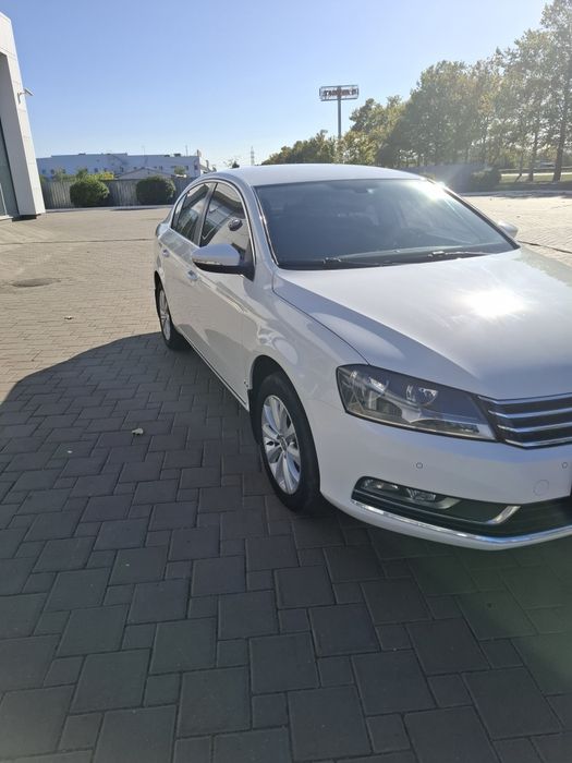 Продам фольцваген пассат 2012 года