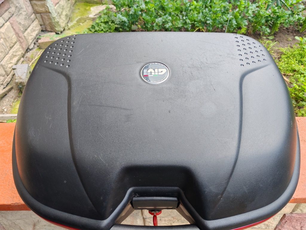 Kufer Givi e460 monokey boczny