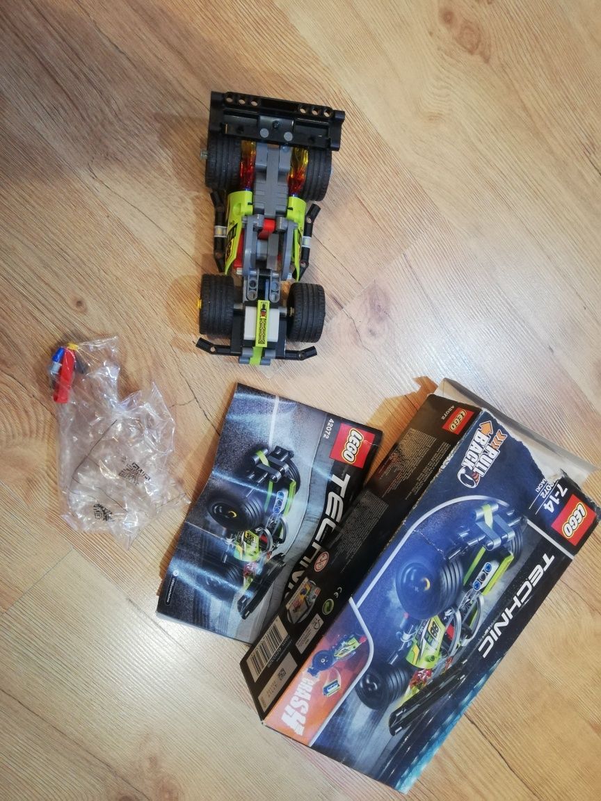 Lego technic 42072 żółta wyścigówka